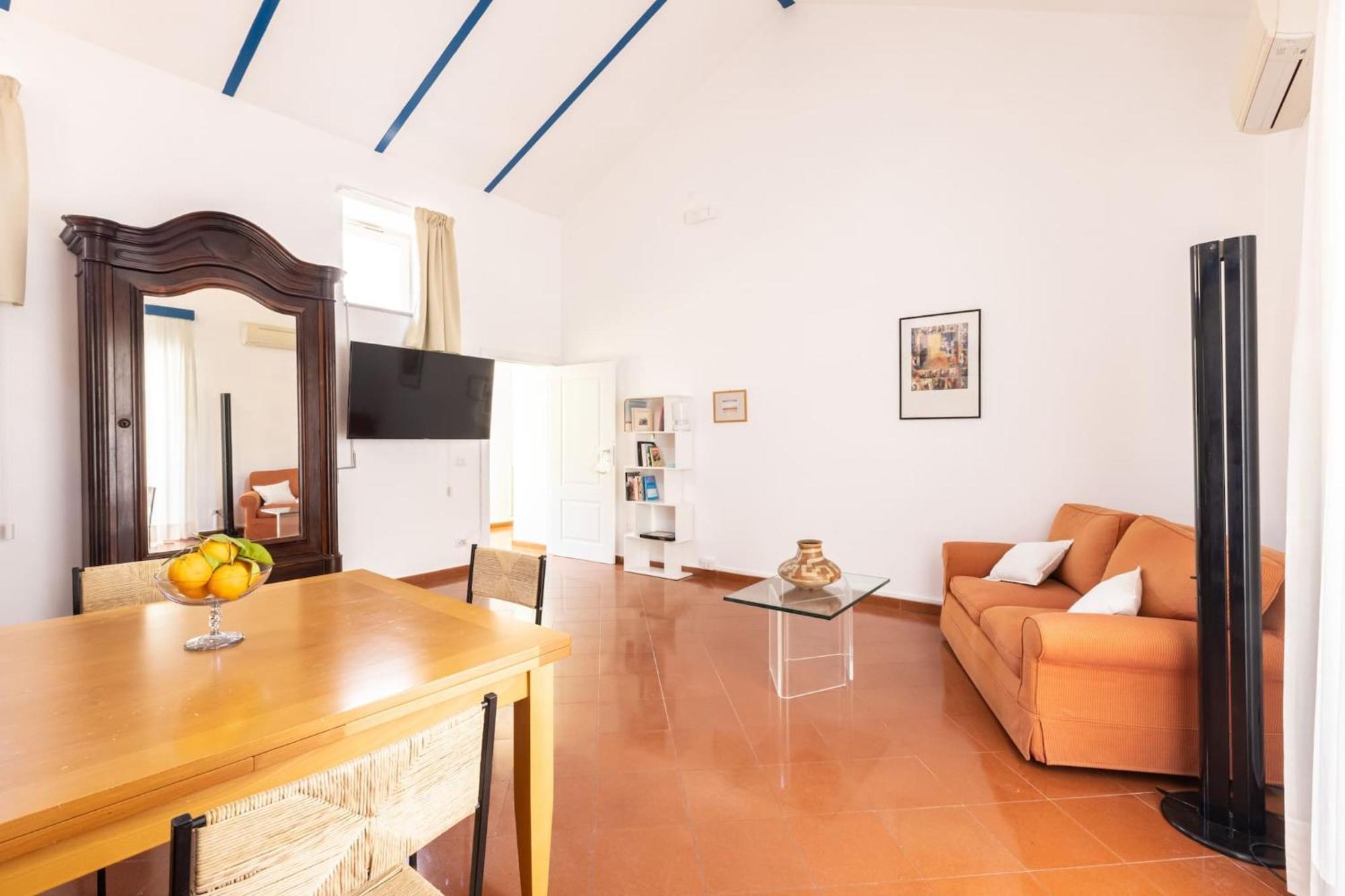 Sorrentovibes - New With Balconies In Center Apartment *