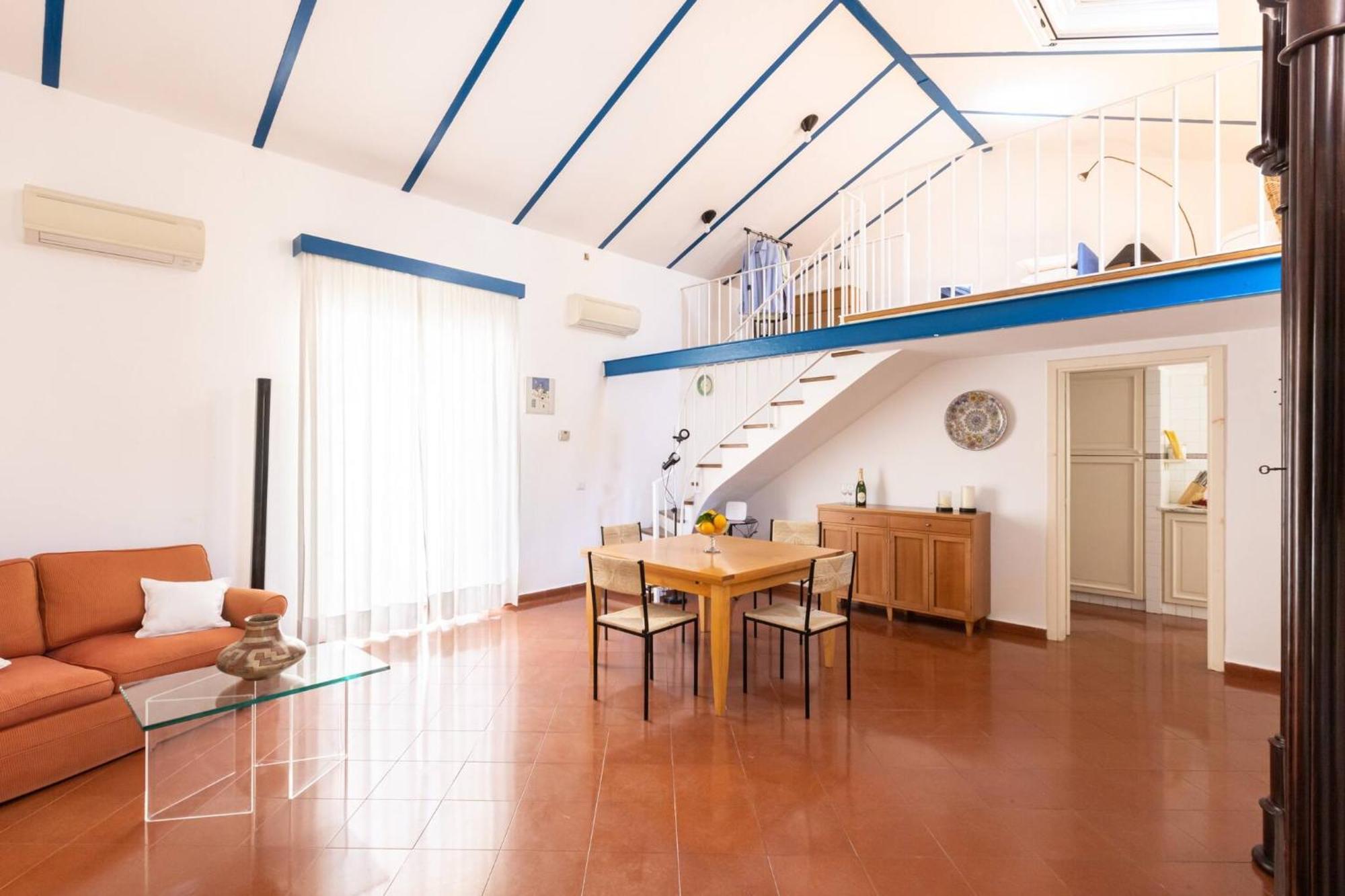 Sorrentovibes - New With Balconies In Center *